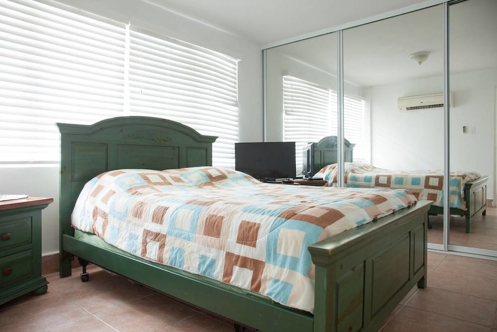 Beach Side Villa w 2BR & Roof Top - Apartments for Rent in San Juan view 4