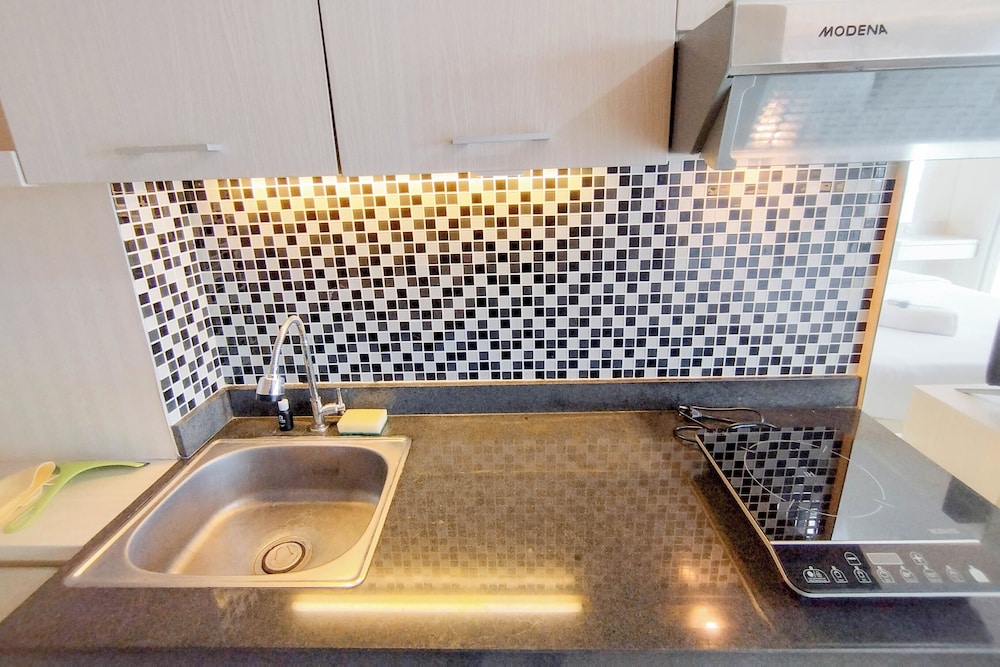 Studio Minimalist Connect to Pakuwon Mall at Tanglin Supermall Mansion Apartment