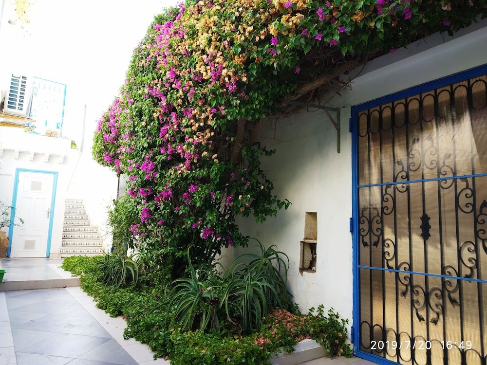 Partie de pittoresque maison en bord de mer