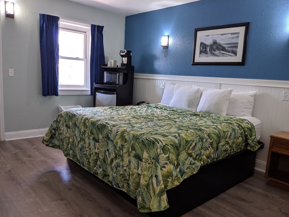 Colonial Inn Motel