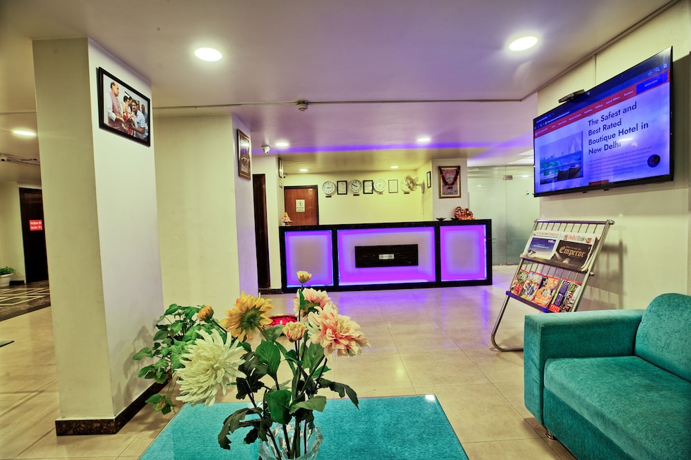 RoseMallow Hotel New Delhi view 3