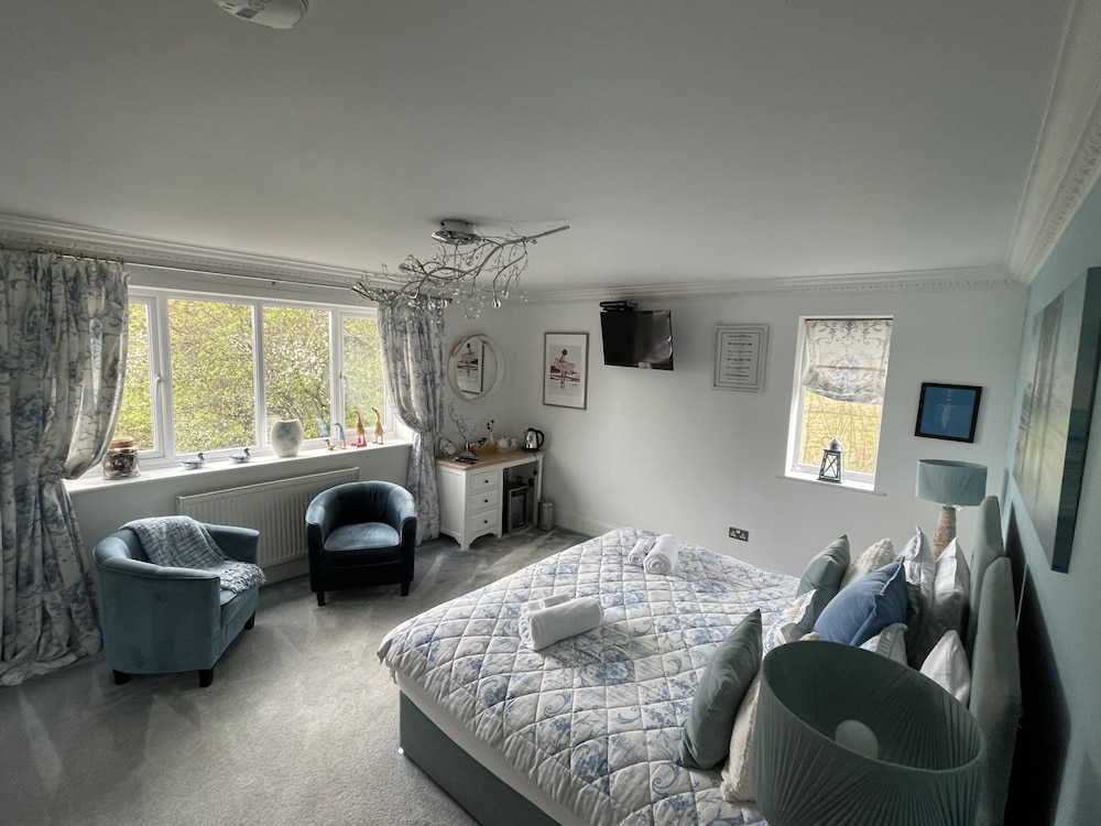 The Waters Edge Guest House