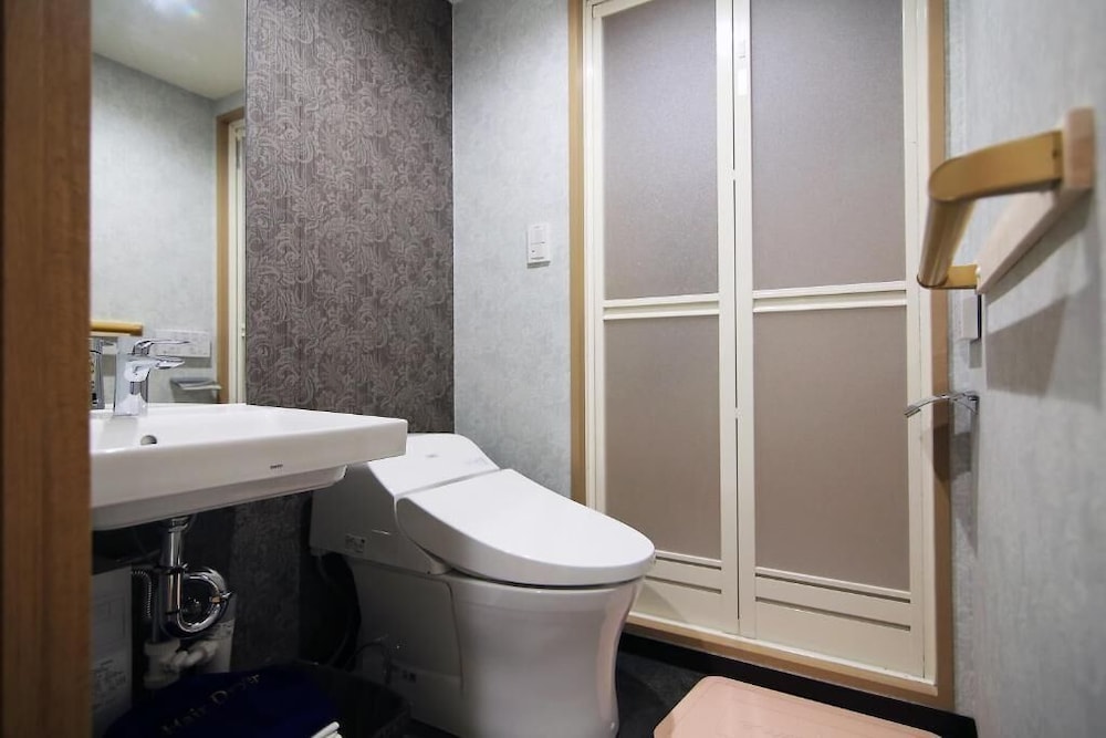 Shinjuku Global Hotel