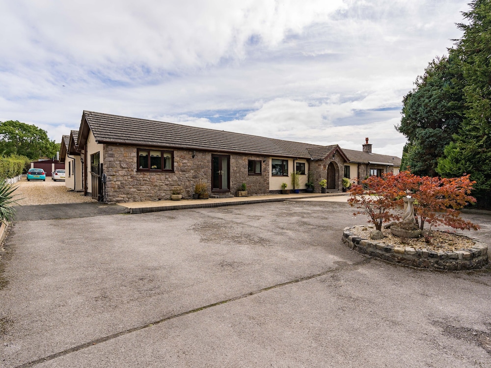 Brookway Lodge