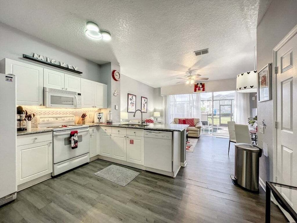 3br Townhome W/pool In Windsor Palms Resort 3 Bedroom Townhouse