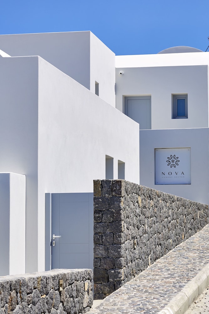 Nova Luxury Suites