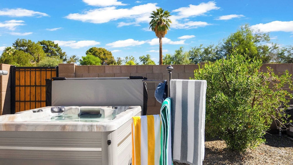 Near Camelback Mtn, Old Town, Trails, Golf + Spas w/ Pool, Hot Tub Camelback Casa by Avantstay