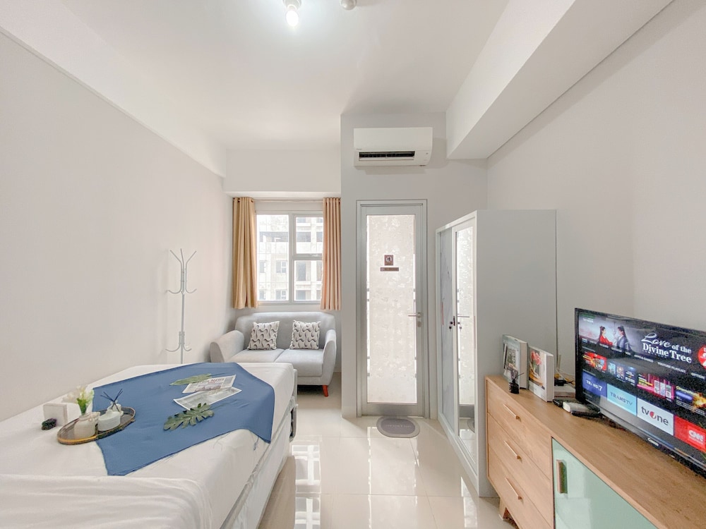 Great Deal And Homey Studio Apartment At Transpark Juanda Bekasi Timur