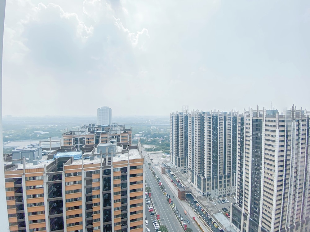 Calm Comfortable 2Br At Meikarta Apartment