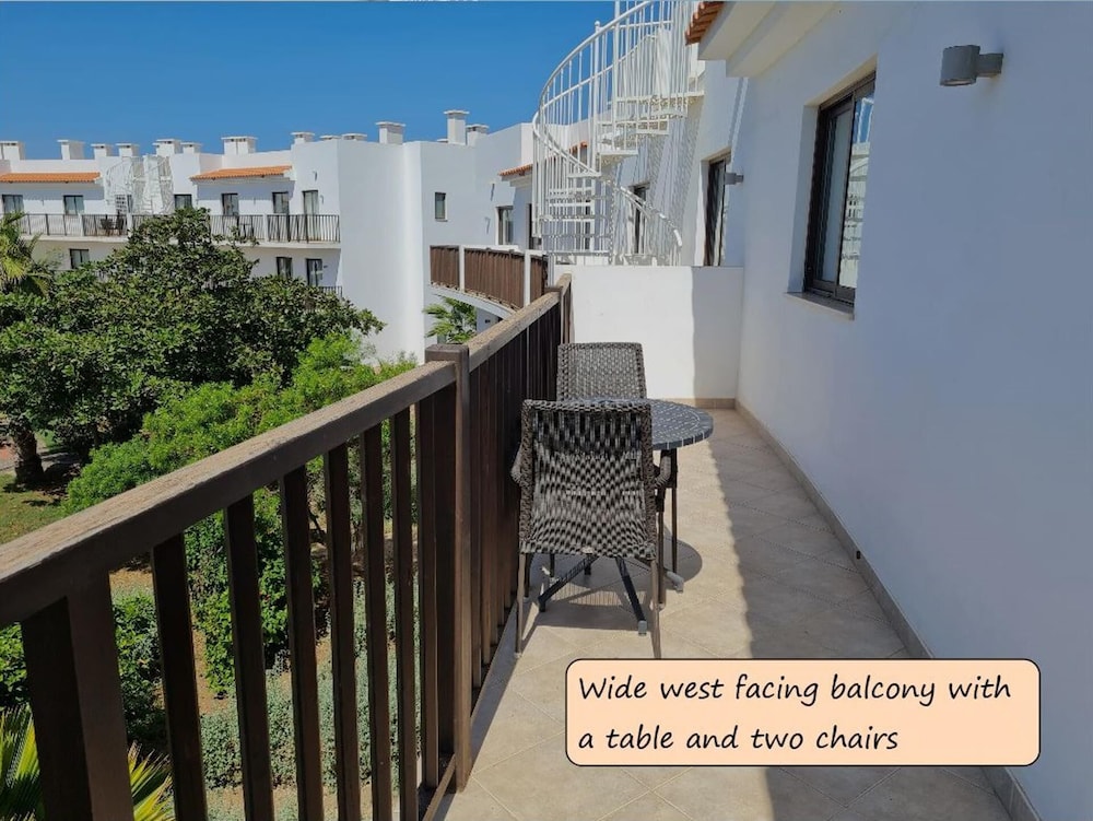 1 Bed Apartment in Santa Maria - Great Views view 3