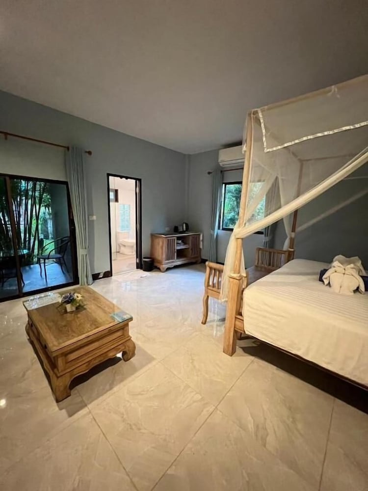 Moubillow Resort