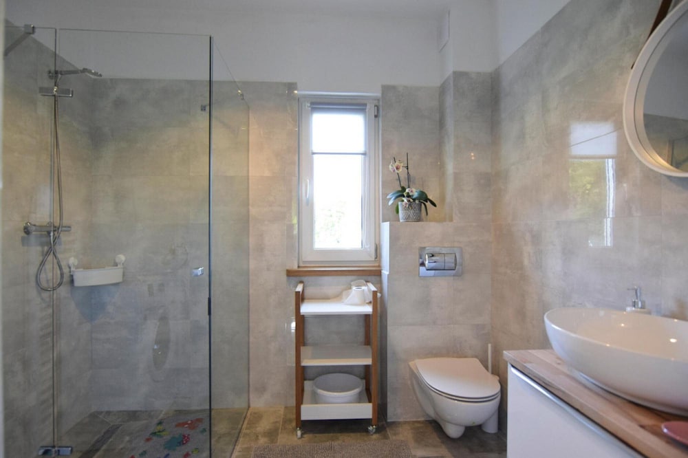 Comfortable Holiday Home With a Private Garden