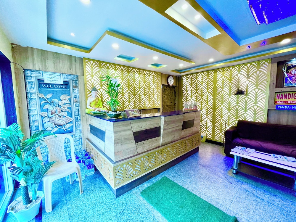 Hotel President Inn -near Temple & Beach
