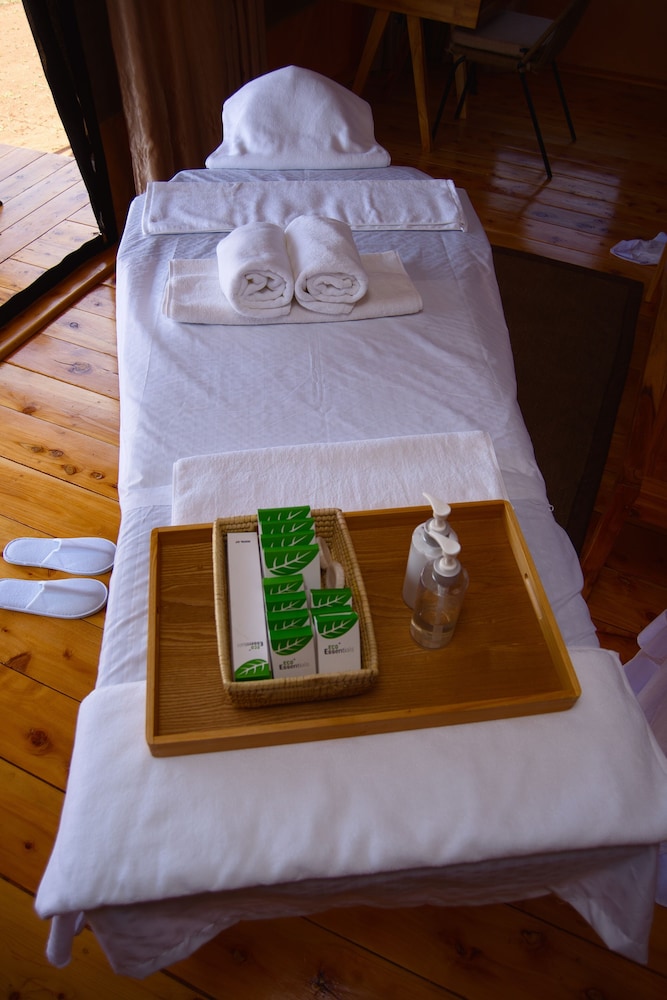 Wildlux Serengeti Camp
