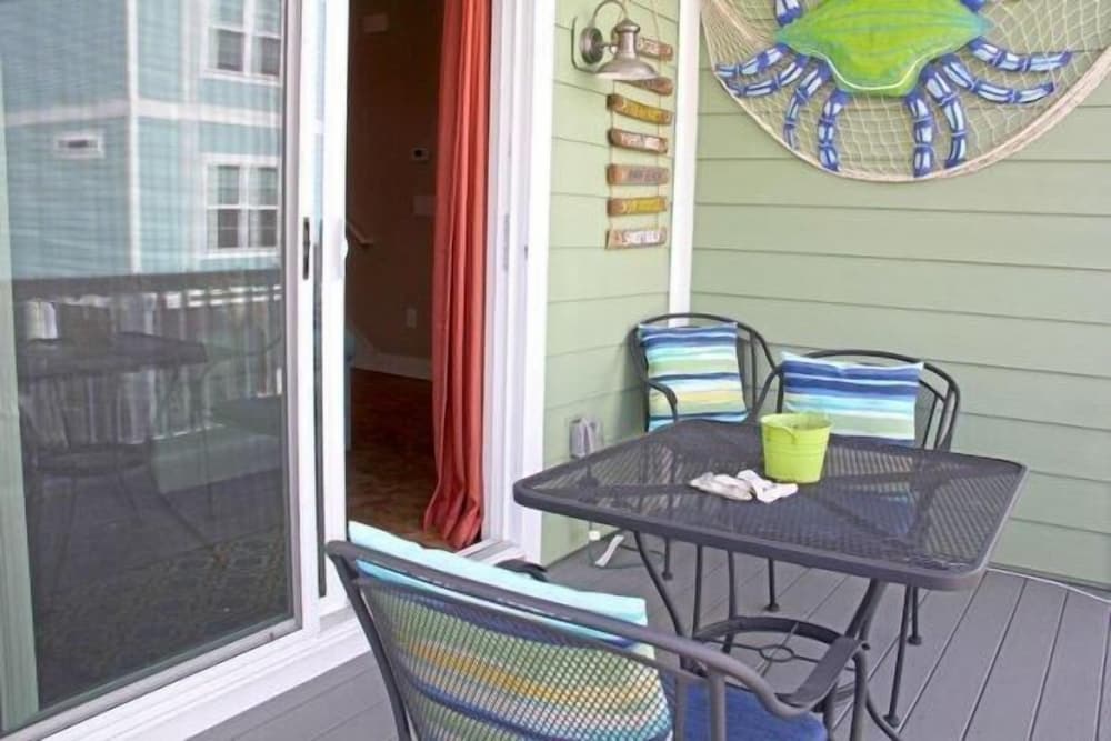 South Beach Cottages - 2701R Apartment 4