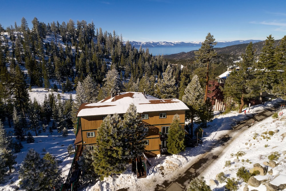 Tall Pine Chalet 3 Bedroom Home