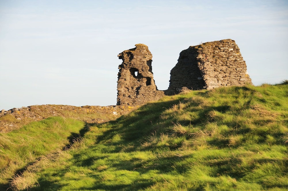 Dunbur Lodge