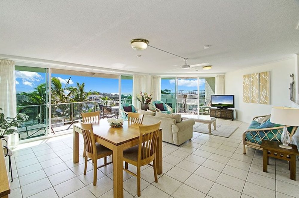 Chateau Royale Beach Resort Maroochydore
