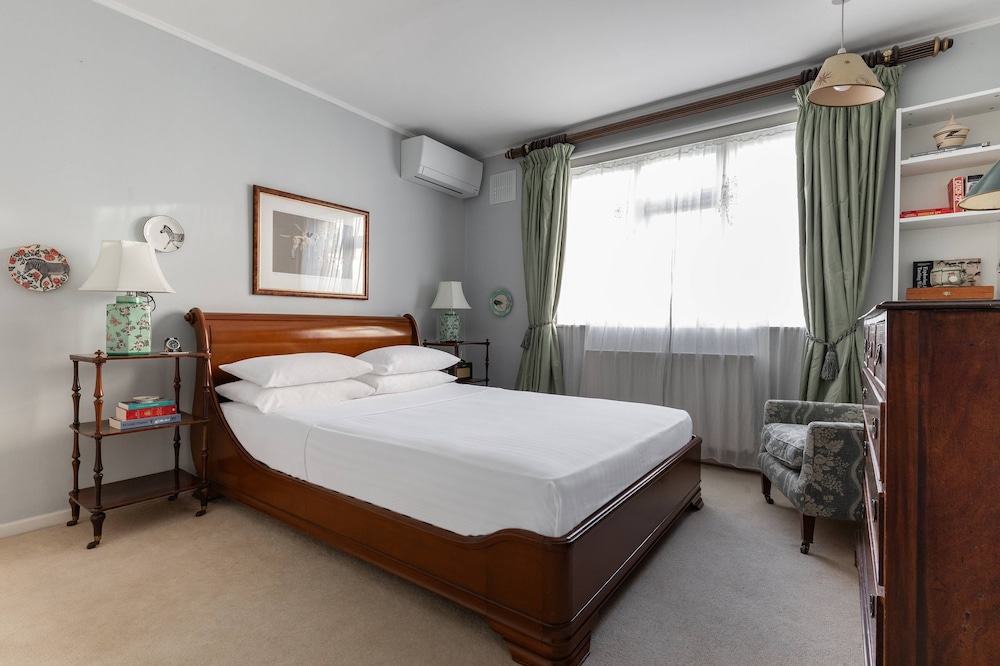 Courtfield Mews by Onefinestay