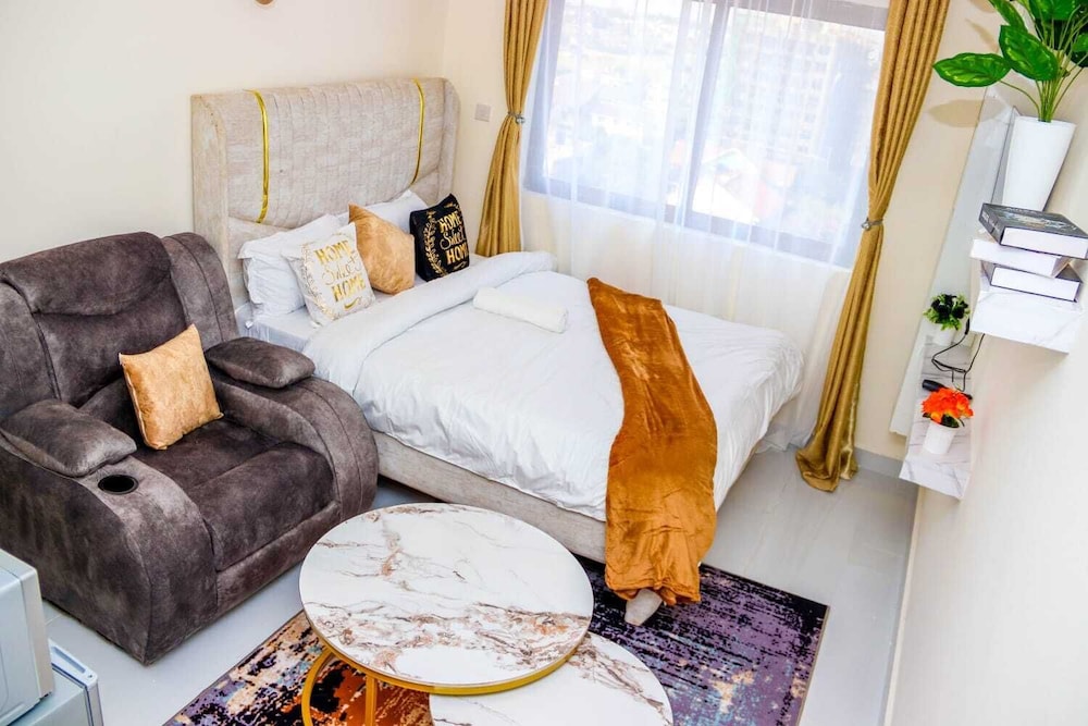 Luxore Apartments