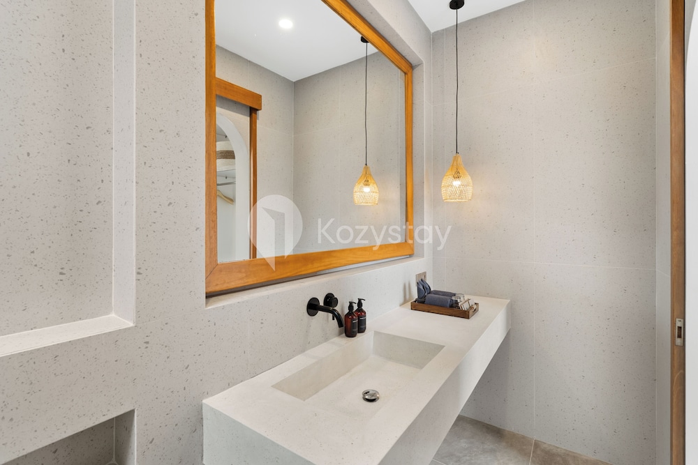 Caelora Villa by Kozystay - Canggu