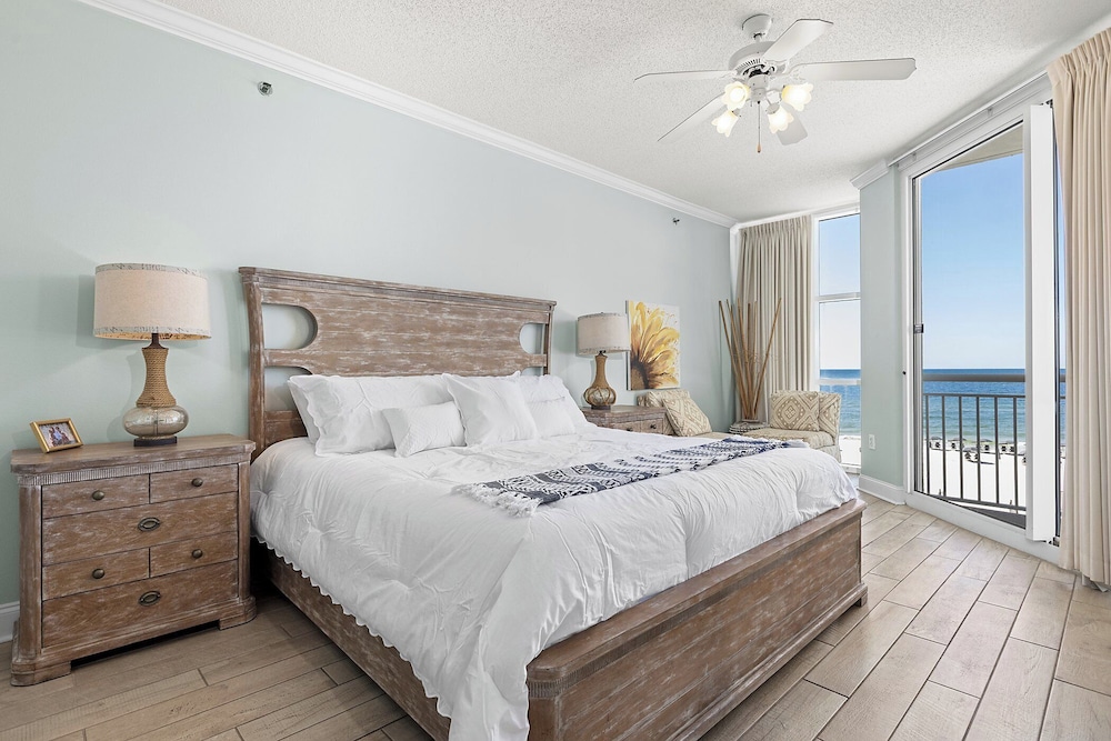 Palacio #202 by Southern Vacation Rentals