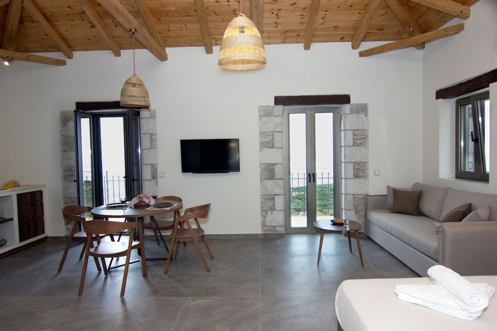 Lithorama Residence Mani - Second Floor view 4