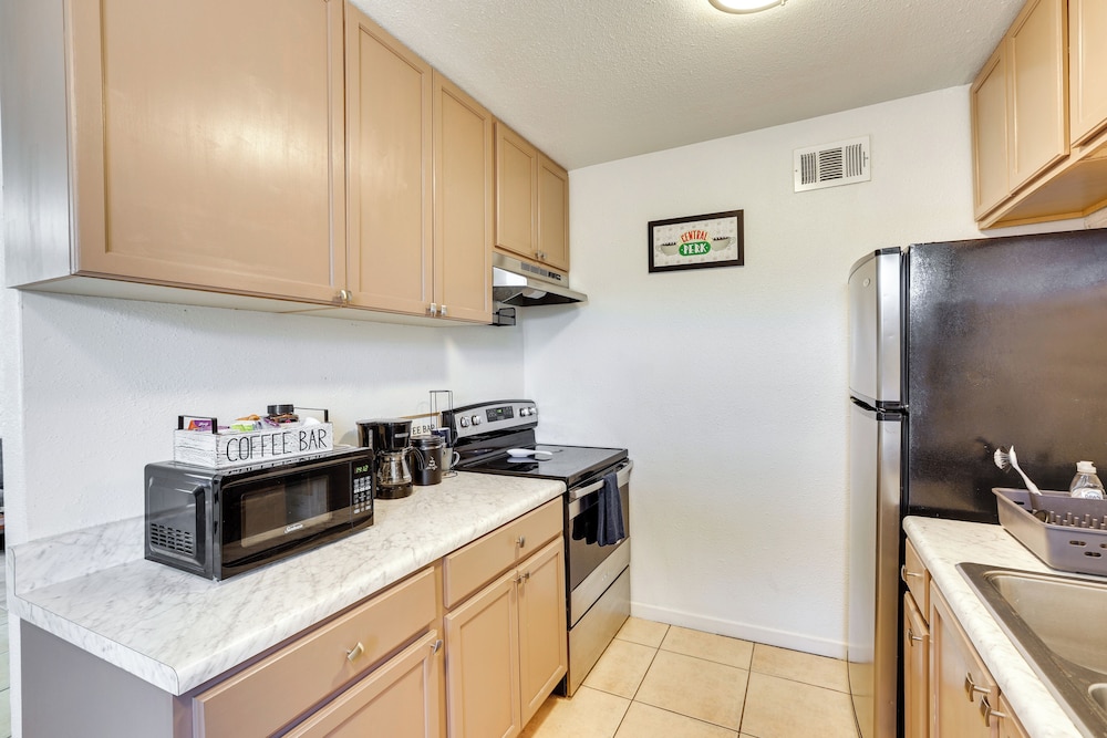 Glendale Unit w/ Private Yard Near Sports Venues!