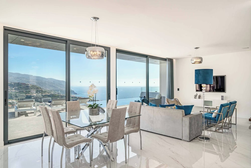 Villa Seacrest