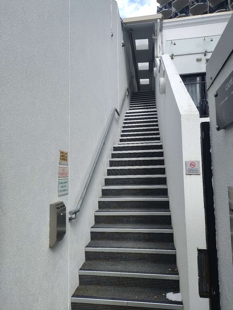 3 Double 1 Single 2 Sofa Beds apartment