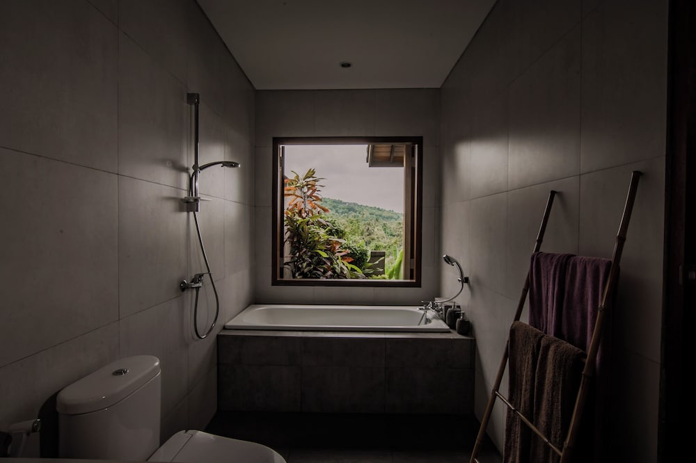 Abinawa Hill Villa