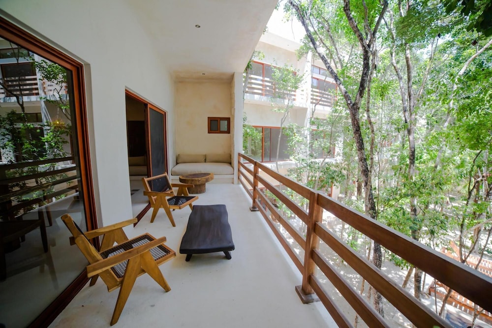 Tanaah - Luxury Apartment - Holistika view 3