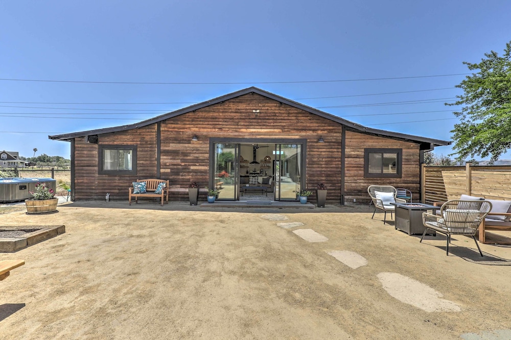 Stunning Wine Country Gem With Hot Tub Patio! - Property Image 9