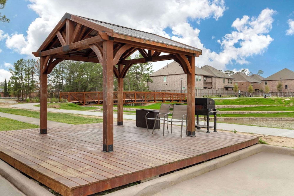 Comfort Suites Shenandoah-The Woodlands - Property Image 7