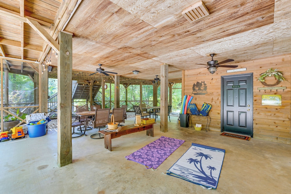 Riverfront Cabin w/ Outdoor Oasis in Seminary! - Property Image 4