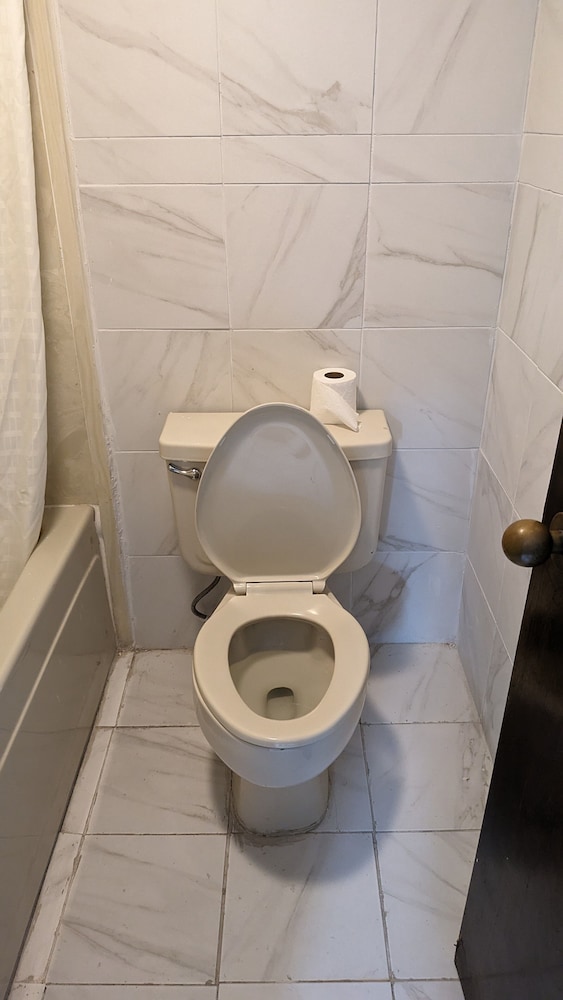 Edelweiss Inn And Suites