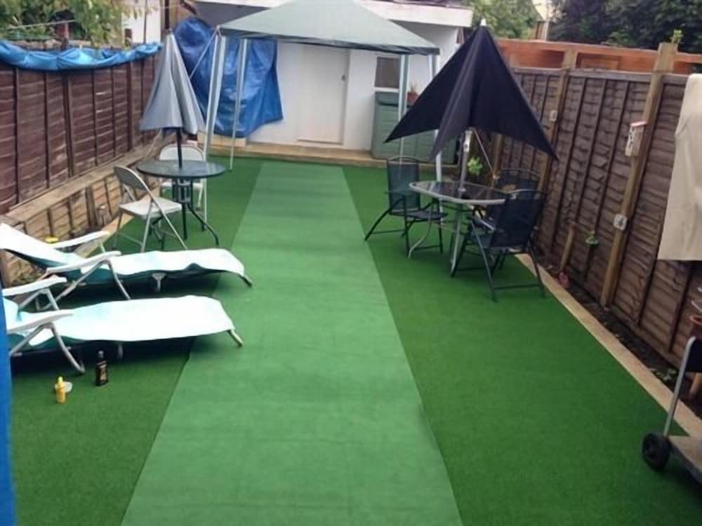outdoor bbq area