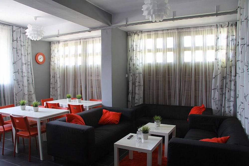 4.Friends Hostel