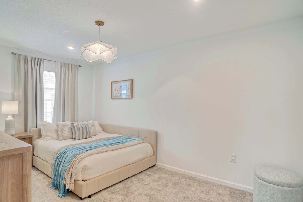 Luxury 7BR Villa, Pool, Spa & Game Room