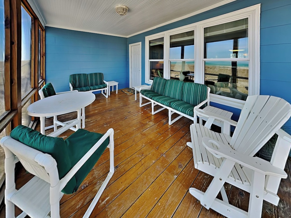 The Caroline by Topsail Realty