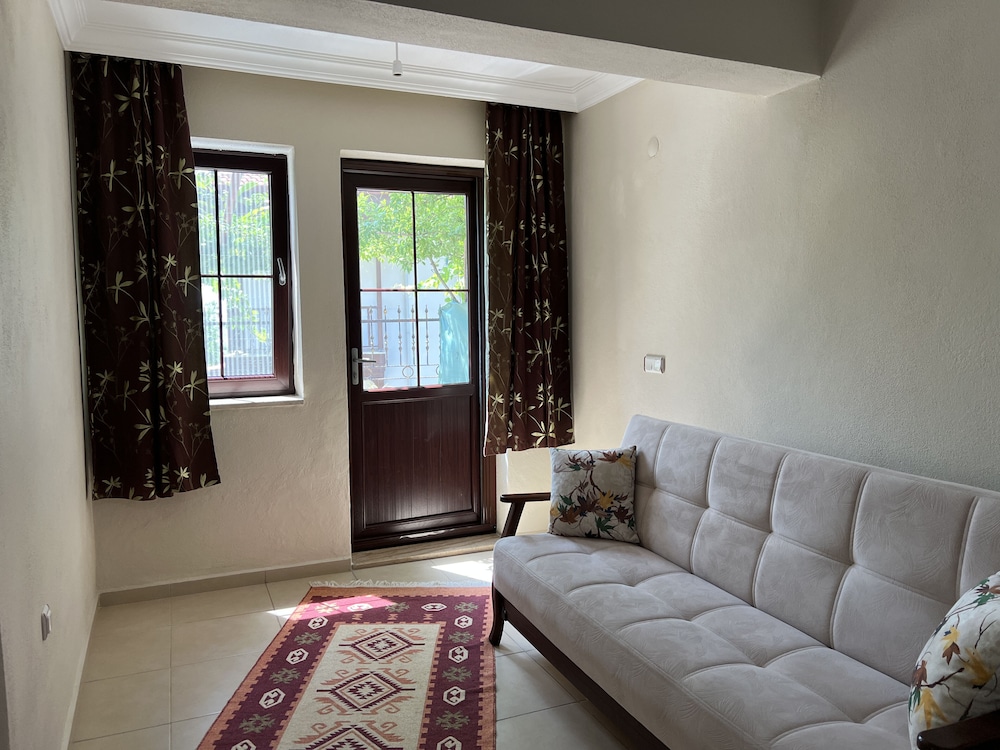 Villa Mobella view 4