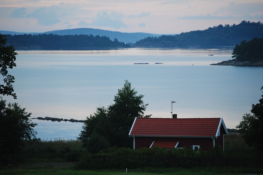 Anfasteröd Gårdsvik