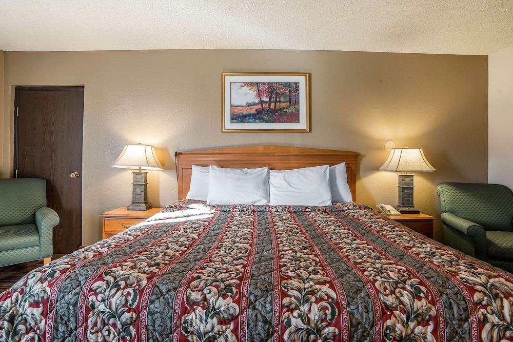 Cheyenne Vacations - Rodeway Inn Cheyenne I-80 East - Property Image 3