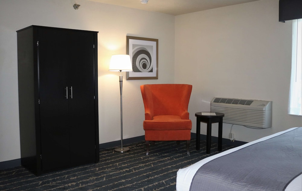 Best Western Fostoria Inn & Suites