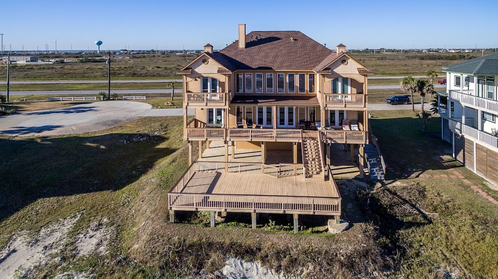 Paradise At Last by Ryson Vacation Rentals
