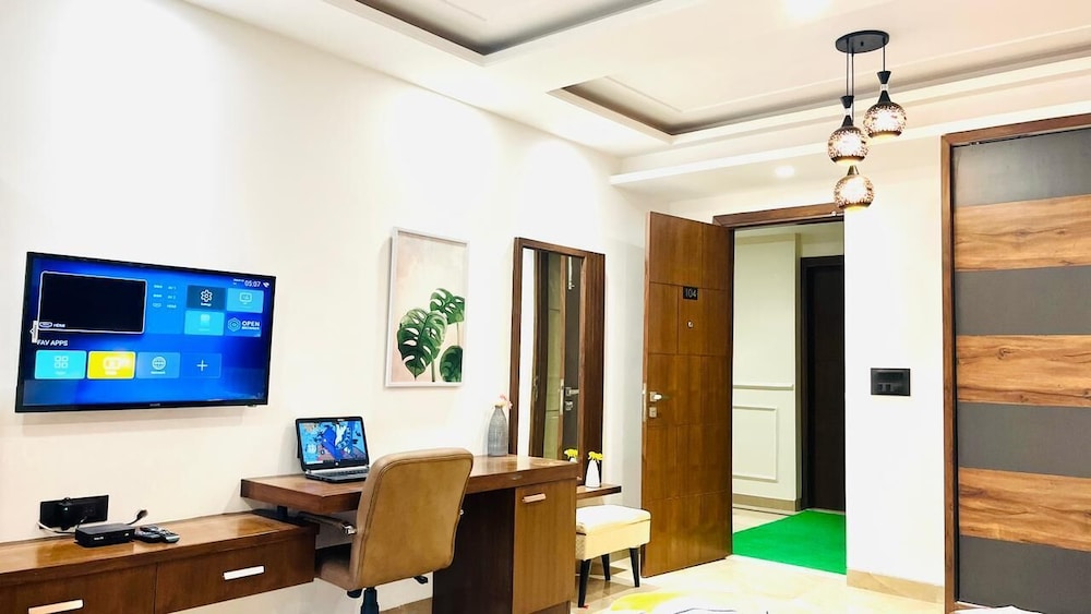 Cherish Luxury Banquet Hall Delhi