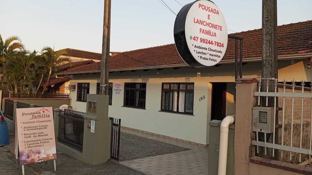 Pousada e lanchonete família