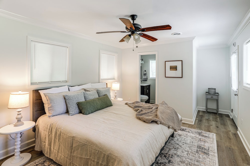 < 1 Mi to Ole Miss & The Grove! Charming Getaway