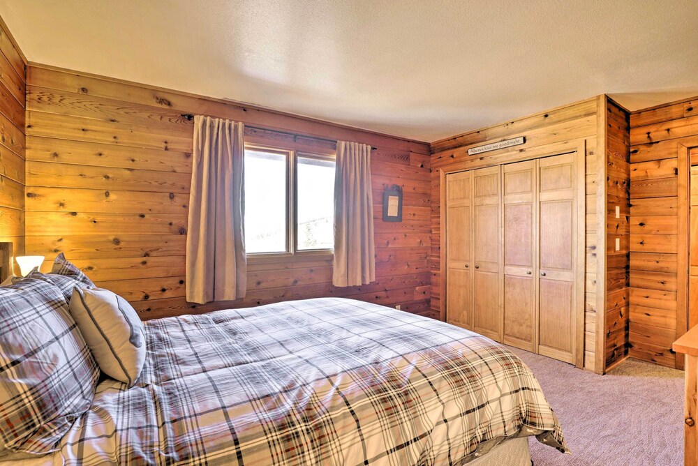 1 Mi to Granby Ranch: Family-friendly Cabin! view 4