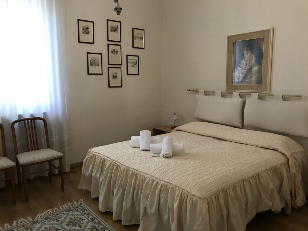 Villa in Torri del Benaco by Lake Garda view 2